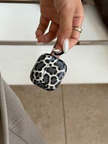 Vintage Black & Grey Leopard Print Matte Pods 5 Protective Case, Compatible With Pod 4, Apple Pro 3 Earphone Shell, 2nd Gen Wireless Bluetooth, 3rd Gen, 2nd Gen, Pod Pro 5th Gen, 4th Gen Case - Grey - View 12