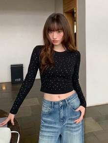 Rhinestone Decor Sexy Base Layer Top, Elastic Slim Fit Round Neck Black Cropped Long Sleeve Midriff Top (With Shoulder Pads) - Black - View 3