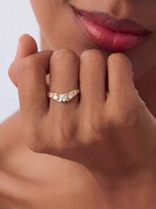 1pc Elegant Design Ring, Exquisite & Unique, Suitable For Women, Perfect For Parties And Balls, Carefully Crafted Jewelry, Gift For Girlfriend - Alien Ring - View 3