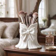 Cream White Matte Bow Petal Pen Holder, 3D Large Bow Vertical Fluted Flower Mouth PP Storage Tube, Modern Girly Style Vanity Desktop Makeup Tool Organizer, Ins-Inspired Design, High-End Sweet Cute - Makeup Brush Holder - View 2
