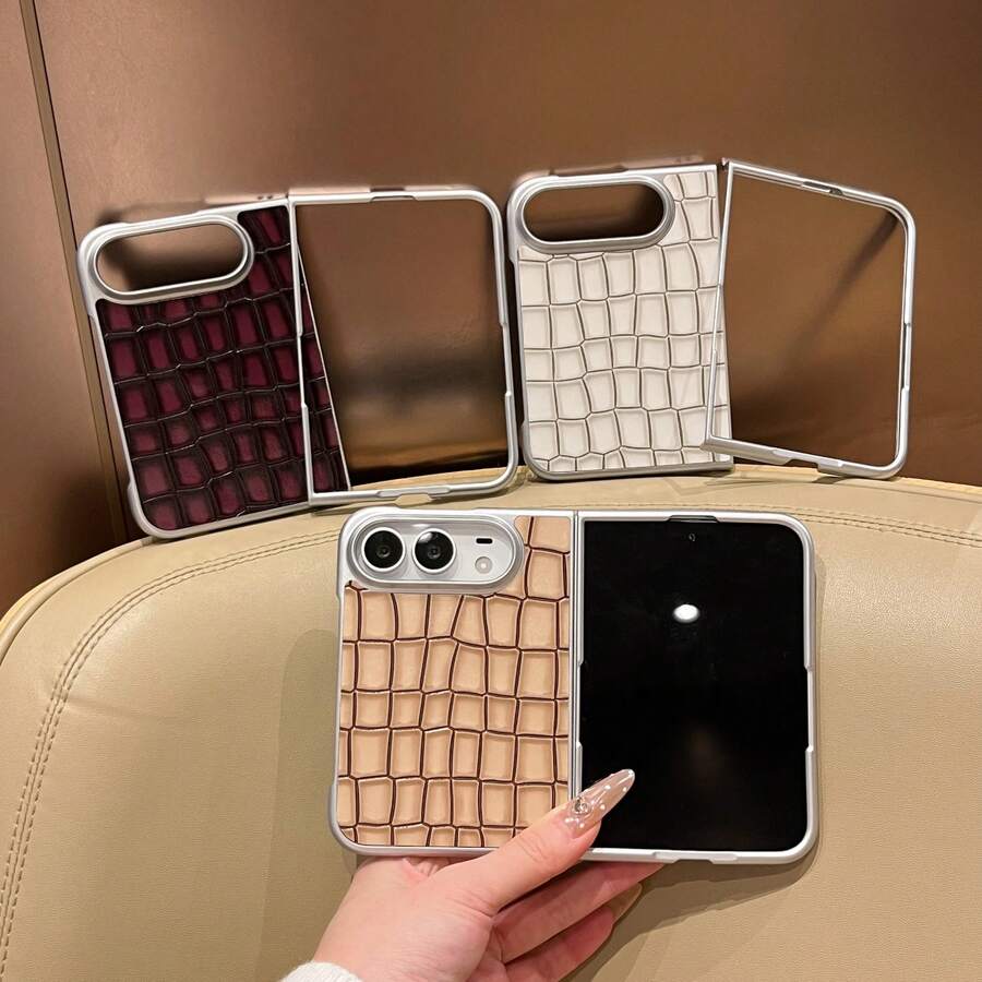 Foldable Screen Crocodile Texture Leather Phone Case, Silver Edge Luxury Split Full Coverage Protective Shell, Compatible With IPhone Duo/18