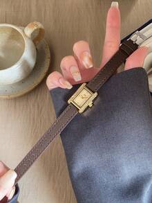 Jam Tangan Quartz Fashion Coffee, Dial Emas Persegi Panjang, Bezel Bertabur Berlian, Cocok untuk Pemakaian Sehari-hari dan Acara Khusus - Coffee Brown - View 2