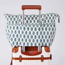 1pc Large Capacity Floral Pattern Diaper Bag Tote For Mom And Dad, With Changing Pad, Travel Diaper Storage Bag, Thickened Quilted Hospital Bag, Suitable For Boys And Girls, Mother's Day Gift - Multicolor - View 10