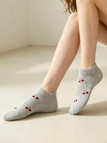 1/5 Pairs Women's Heart & Cherry Solid Color Ankle Socks, Sweet Breathable Comfortable Invisible Socks, Suitable For Daily Wear, Sports, Home, All Seasons, Cute Style - Multicolor - View 4