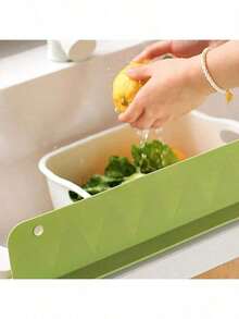 1pc Silicone Sink Splash Guard - Kitchen Sink Splash Guard, Suction Cup Sink Splash Guard, Suitable For Home Washbasin, Waterproof Absorbent Mat, Waterproof Protective Cover, Bathroom Storage, Kitchen Sink Splash Screen, Silicone Sink Splash Screen, Sink Splash Screen, Kitchen Sink Splash Screen, Movable Bathroom Silicone Splash Guard, Bathroom Supplies, Kitchen Accessories, Mother's Day Gift - View 10