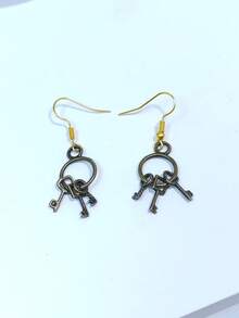 Vintage Housekeeper Key Ring Dangle Earrings, Old Manor Antique Multi‑Skeleton Key Drop Hook Earrings, Retro Gothic Mansion Key Charm Jewelry - Key - View 5