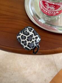 Vintage Black & Grey Leopard Print Matte Pods 5 Protective Case, Compatible With Pod 4, Apple Pro 3 Earphone Shell, 2nd Gen Wireless Bluetooth, 3rd Gen, 2nd Gen, Pod Pro 5th Gen, 4th Gen Case - Grey - View 9