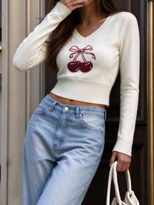 Women's V-Neck Contrast Color Cherry Print Knit Top, Cute Comfortable Slim Fit Short Sweater, Suitable For Autumn/Winter - White - View 5