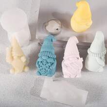 1pc Christmas Tree Hugging Snowflake Gnome Scented Candle Silicone Mold - Dwarf - View 2