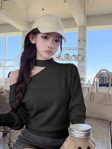 極簡性感韓風露肩長袖女款 T-shirt 秋冬設計 百搭不對稱打底層針織上衣 - 黑色 - 查看 3