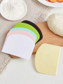 6pcs Minimalist Colorful Plastic Dough Scrapers, Flexible Cake Cream Scrapers, Dough Cutter And Smoother, Suitable For Bread, Pizza, Pastry, Dessert Making, Home Baking DIY Tools, Perfect For Mother's Day, Graduation Party - Multicolor - View 2