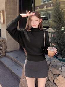 極簡性感韓風露肩長袖女款 T-shirt 秋冬設計 百搭不對稱打底層針織上衣 - 黑色 - 查看 5
