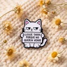Funny Spanish Quote Cat Enamel Pin, Grumpy White Cartoon Cat Brooch, Cute Badge For Backpack Hat Clothing Decor, Lovely Gift For Man Women - Black and White - View 6