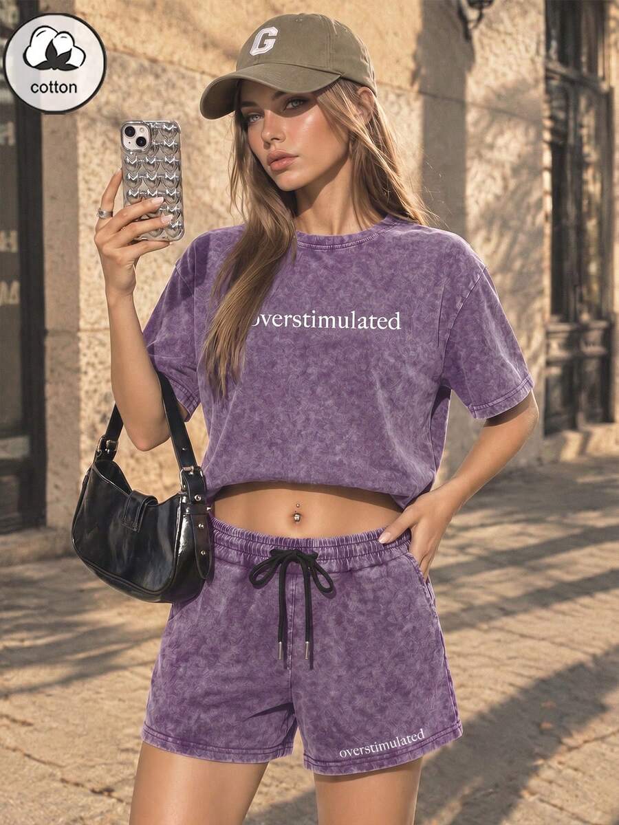 女款純棉夏季「Overstimulated」圖案印花街頭 Y2K 風格黑色水洗大尺碼 T 恤與短褲 2 件套 - 淡紫色 - 查看 1