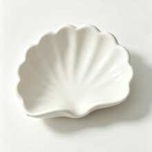 1 Piece Nordic-Style Seashell-Shaped Soap Dish, Multifunctional Cosmetic And Jewelry Storage Tray, White Desktop Decor, Bathroom Accessory, Non-Slip Soap Rack, Dressing Table Surface Storage, Minimalist Home Decor, Essential Bathroom Soap Holder - A - View 12