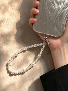 Minimalist Oval Faux Pearl Beaded Wrist Phone Lanyard, Gentle Elegant Style Anti-Loss Wrist Strap, Spring Buckle Design Detachable, Multi-Functional Accessory, Can Be Paired With Phone Case, Keys, Handbag, Versatile Daily Decorative Charm For Women - White - View 2