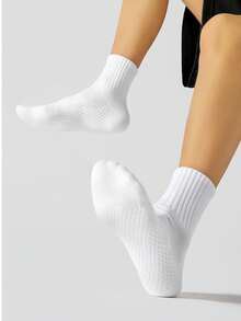 5 Pasang Kaos Kaki Pendek Pria, Sol Bertekstur Sarang Lebah, Manset Bergaris Elastis Tinggi, Kaos Kaki Olahraga Harian yang Bernapas - Putih - View 3