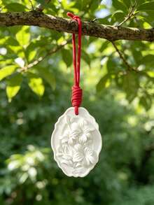 A High-Value Embossed Floral Fragrance Pendant With Red String Aroma Diffuser Slice, Suitable For Multi-Scene Decorations For Cars, Wardrobes, Home And Gifting - Multiple Styles - View 4