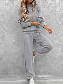 European And American Autumn/Winter Women's Casual Set, Fashionable Minimalist Solid Color Women's Two Pieces Set, Gray Small Stand Collar Top, Loose Straight Leg Pants, Suitable For Daily Commute And Travel - Grey - View 4