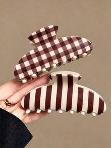 1/3pcs Brown Vertical Striped Print Metal Half-Moon Hair Clips, Hair Accessories, Gentle Elegant Romantic Atmosphere, High-End Versatile - Rust Brown - View 2