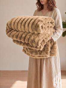 1pc Khaki Sofa Blanket, Bed Throw, Comfortable And Warm, Ultra-Soft And Breathable, Soft, Minimalist Fashion Design, All-Around Comfort, Travel Use, Nap Blanket, Multiple Sizes Available, Machine Washable - Khaki - View 2