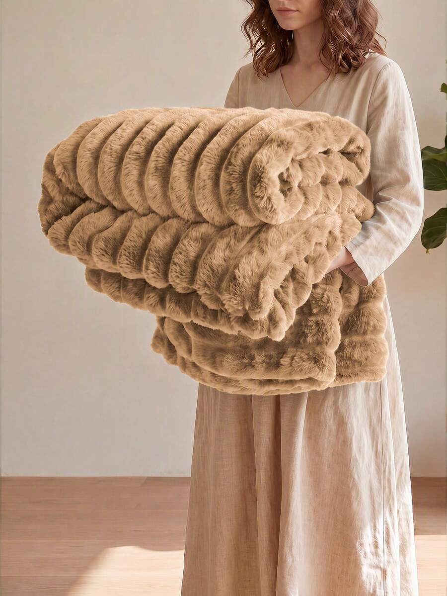 1pc Khaki Sofa Blanket, Bed Throw, Comfortable And Warm, Ultra-Soft And Breathable, Soft, Minimalist Fashion Design, All-Around Comfort, Travel Use, Nap Blanket, Multiple Sizes Available, Machine Washable