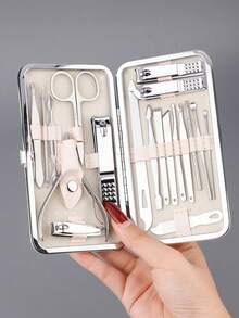 Set Gunting Kuku Stainless Steel dengan Kotak Penyimpanan, Termasuk Pisau Pedikur dan Alat Manikur, Satu Set Lengkap Gunting Kuku dan Alat Perawatan Kuku. - Krem - View 1