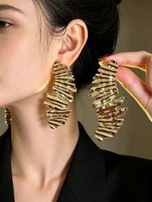 1 Pair Geometric Asymmetrical Dangle Earrings For Women - Yellow Gold - View 3