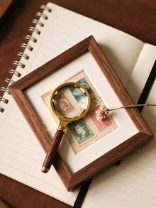 Wooden Creative Hollow Photo Frame, Square Desktop Display Frame For Office Desk, Casual Hollow Cabinet, Holiday Birthday Gift - Small Wooden Photo Frame - View 5