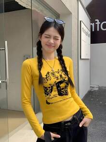 Niche Gothic Butterfly Skull Portrait Collage Art Print Yellow Cropped Long Sleeve T-Shirt High Waist Slim Fit Autumn Top - Yellow - View 1