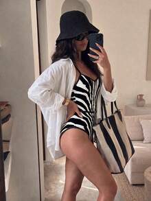 HOTTIE HABIT 黑白斑馬紋抹胸式一件式泳衣，V領前襟，修身高衩單肩設計，復古動物印花，適合海灘、泳池與度假 - 彩色 - 查看 5