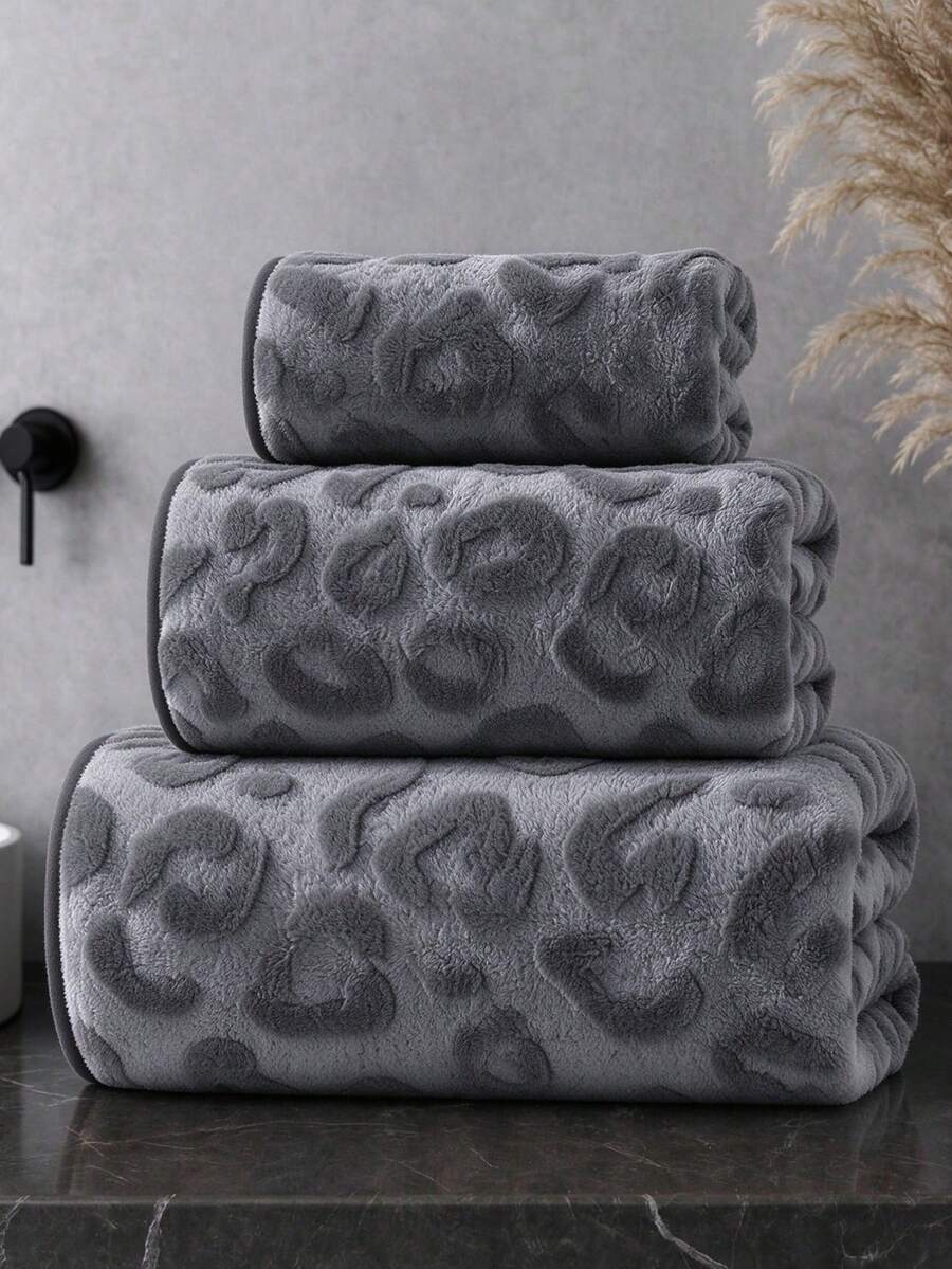 1pc/3pcs Set - Luxury Leopard Print Towel Set - Orange Jacquard Coral Fleece, Ultra Soft Plush Bath Towel, Ideal For Creating Bold Home Decor And Spa Atmosphere - Grey - View 1