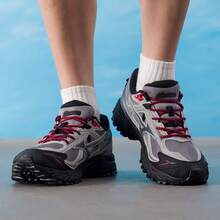 Mizuno 新款 FIYI TL V2 中性山系復古機能跑鞋 透氣網布休閒運動運動鞋 - 灰色/黑色 - 查看 2