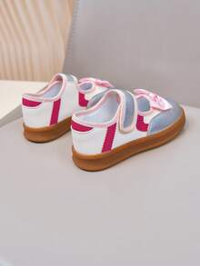 Sepatu Kanvas Sol Lembut Potongan Dangkal untuk Anak Perempuan dengan Perekat Velcro, Sepatu Olahraga Kasual Anak yang Anti Selip dan Bernapas - Perak - View 8