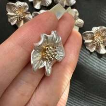6pcs Creative Floral Asymmetrical Metal Button Set, French Vintage Iridescent Pearl Rhinestone Camellia Decorative Buttons, Suitable For Coats, Vests, Plackets, High-End Fashion Collar And Cuff Accessories, DIY Button Art Painting Craft Materials - White - View 10