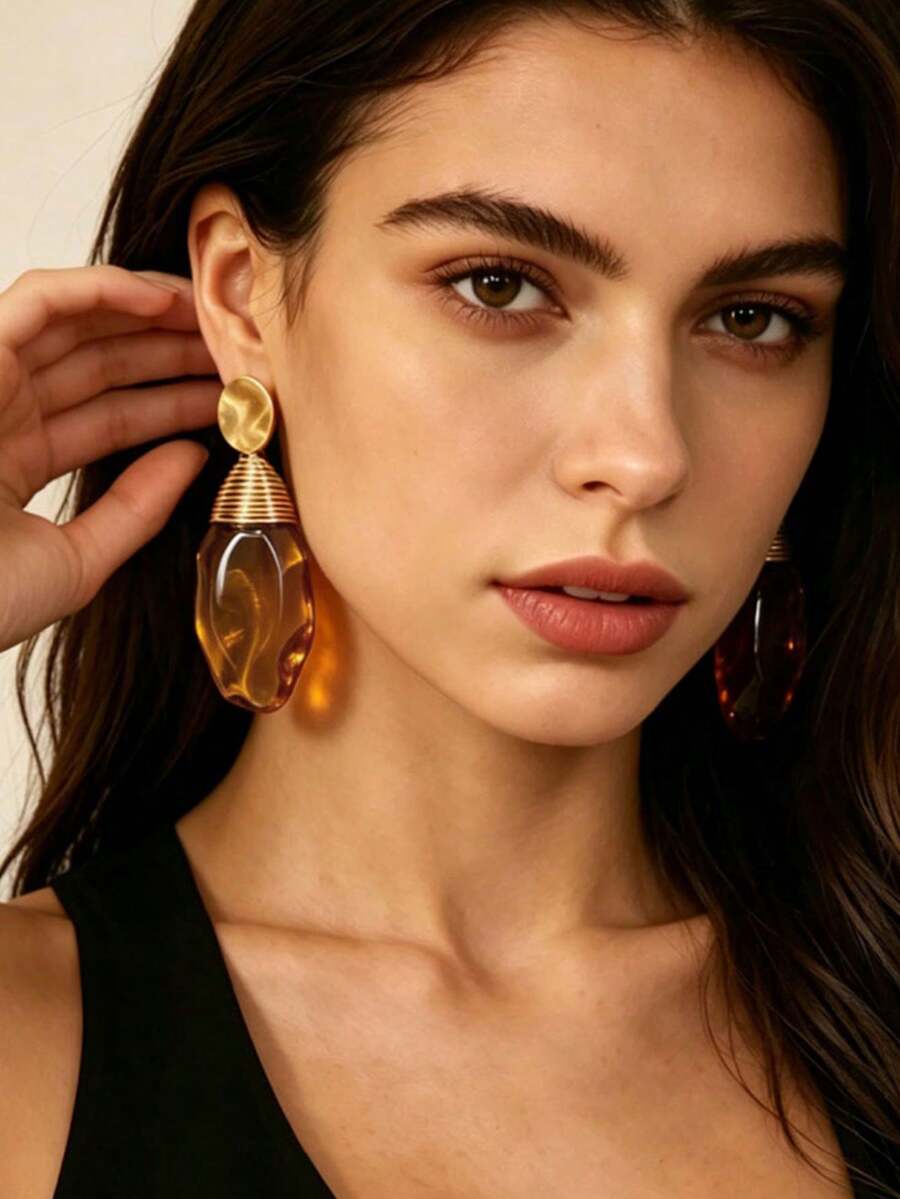 Hammered Round Gold Disc Amber Asymmetrical Water Drop Resin Earrings, Metal Wire Wrapped Bohemian Vacation Exaggerated Long Earrings - Multicolor - View 1