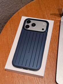升級版防滑紋理邊框 Dimela 粉色行李箱風格手機殼，相容 Apple 17 Pro Max，霧面防摔保護，16 Pro 鏡頭全覆蓋設計，15 Pro Max 高階保護殼 - 寶藍色 - 查看 2