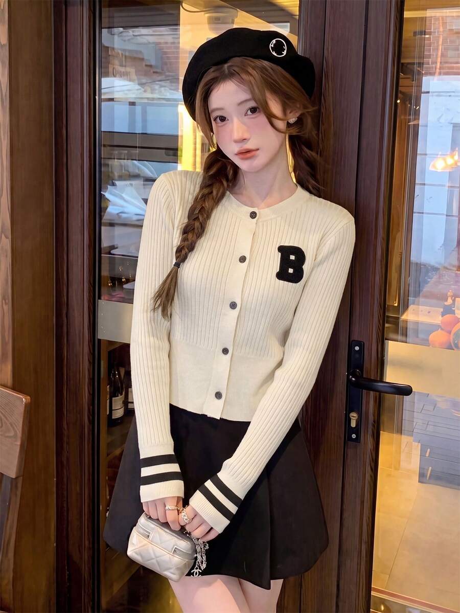 秋冬新款韓式甜美休閒女款針織開襟外套,溫柔風字母刺繡圓領前開修身羅紋長袖夾克/毛衣,百搭日常通勤 - 杏色 - 查看 1