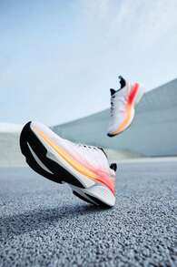 XTEP 3rd Generation One-Piece Molded Running Shoes For Men, Shock Absorption, Training Sports Shoes, Classic White/Lightning Red/Black - Classic White/Lightning Red/Black - View 3