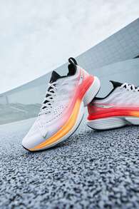 XTEP 3rd Generation One-Piece Molded Running Shoes For Men, Shock Absorption, Training Sports Shoes, Classic White/Lightning Red/Black - Classic White/Lightning Red/Black - View 5