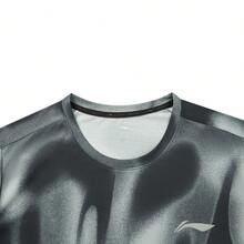 LI-NING Quick Dry Reflective Sports T-shirt ATSW137, Men's Summer Breathable Workout & Running Top - 黑滿底印 - 查看 3