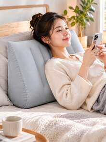 1 cái gối nêm bơm hơi di động, đệm hỗ trợ tam giác mềm, phù hợp để đọc sách và nghỉ ngơi, gối tựa lưng cho ghế văn phòng/giường/du lịch/ô tô, phụ kiện thoải mái thiết yếu cho du lịch mùa thu và tựu trường - Freestyle - Xem 5