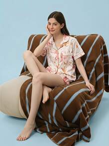 Joivida [Dreamery]Women's Animal Print Short Sleeve Shorts Pajama Set - Champagne - View 3