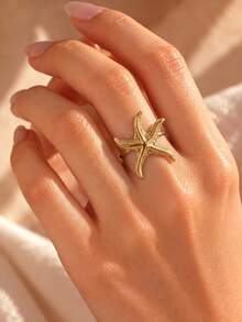 Gold Starfish Open Ring For Women, Summer Beach Vacation Style Fashion Personalized Ring, Versatile Luxury Jewelry Accessory, Gift - Gold - View 2