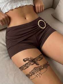 1pc Leg Chain Tattoo Sticker, Chain Print Lace Fashionable Temporary Tattoo Sticker For Girls' Arms, Legs, Back, Waist, Waterproof And Sweat-Resistant, Sexy And Cool Tattoo Sticker, Looks Very Realistic, Easy To Apply And Remove, Wedding Music Festival Party Supplies - Black - View 2