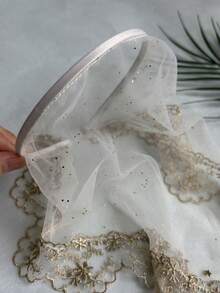 1pc Minimalist Gold Foil Mesh Headband, Thin Tulle Triangle Hair Scarf Small Hair Accessory, Lace Trim Versatile Ball Headpiece - Beige - View 4