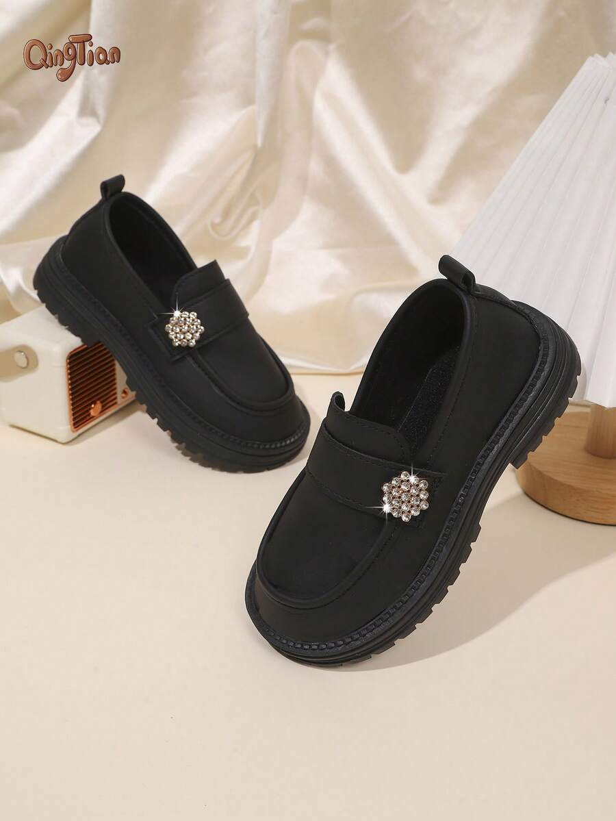 1 Pair Black Girls' Rhinestone Floral Decor PU Material Round Toe Low-Top Slip-On Thick Sole Retro Loafers, Suitable For School, Birthday Party, 2026 New Style - Black - View 1