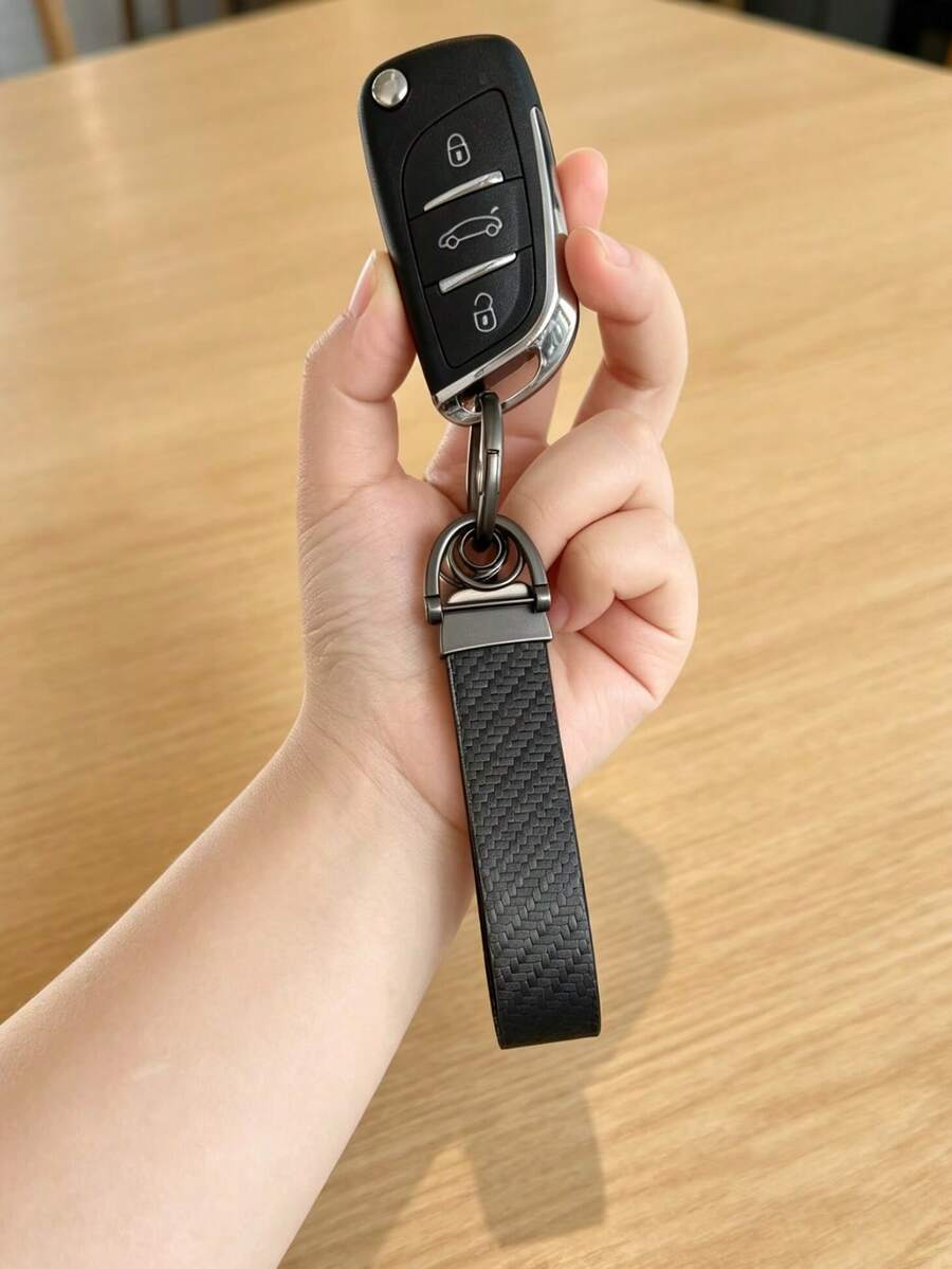 Minimalist Versatile Premium Car Keychain Creative Key Chain Gift - A - View 1