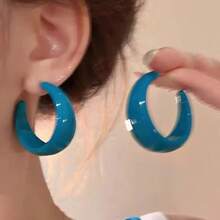 1 Pair New Angola Red Letter C Retro Chic Minimalist Earrings, Vintage Street Y2K Fashion Accessory, Suitable For Graduation, Birthday, Party, Mother's Day, Valentine's Day, Christmas, New Year, Daily Wear - Letter - View 6