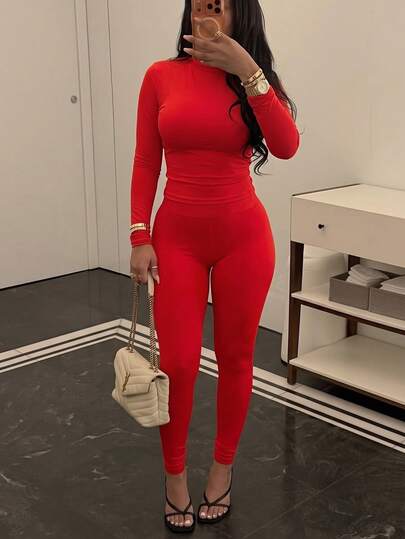 HoloChill Halloween Women's Young Influencer Casual Style, Women's Red Long Sleeve Round Neck Top And Pants Slim Fit Waist-Cinched Two Pieces Set, Bodycon Tight-Fitting Outfit, Medium Stretch Fabric, Suitable For Autumn/Winter Casual Wear. Fall/Winter Casual 2026 New Arrival, Women's Autumn/Winter Woven Set, Women's Outing Outfit Set, Fall/Winter Luxury Women's Two Pieces Set, Christmas